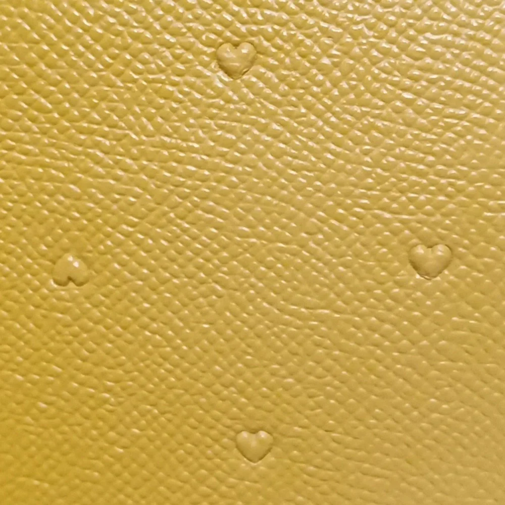 Betsey Johnson Tiny Hearts Satchel NWT CLEARANCE! FINAL PRICE! - Picture 2 of 7